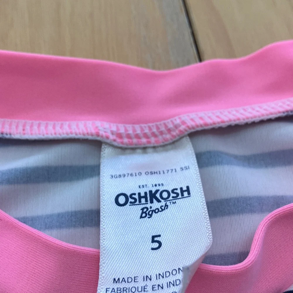 OshKosh B'gosh Pink Unicorn and Navy Striped Top size 5 plus Unicorn t-shirt‎